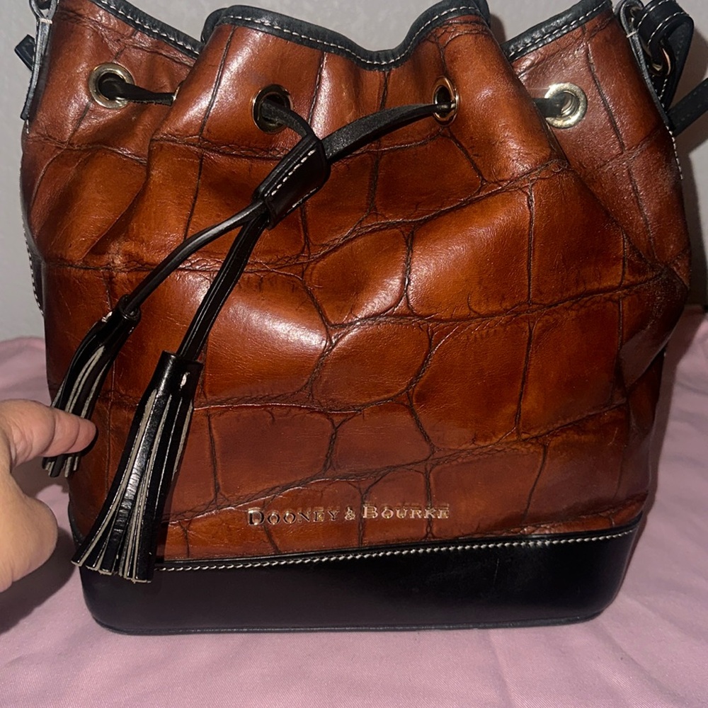 Dooney & Bourke bucket bag